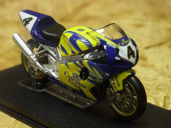 ヤフオク! - IXO製 SUZUKI GSX-R 750 PIERFRANCESCO CHILI 20... |  akitemfestalocacoes.com.br