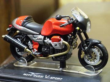 Afbeelding van Moto Guzzi V11 sport 1:24