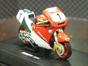 Afbeelding van Ducati Superbike 750 F1 1984 1:32