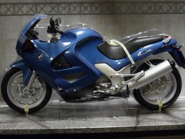 Afbeelding van BMW K1200RS 1:6 76262