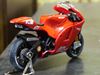 Picture of Sete Gibernau Ducati Desmosedici 2006 1:18 31557