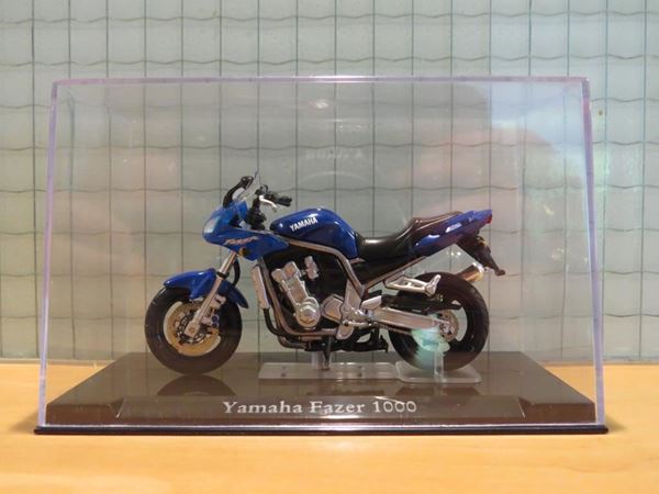 Picture of Yamaha FZS1000 Fazer 1:24 atlas