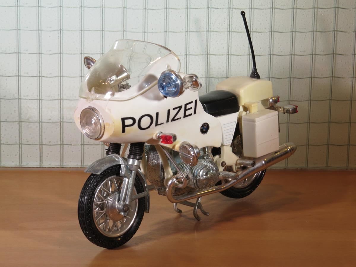 プラモデル 1／8 SCALE BMW R75/5 POLIZEI MOTORRAD 難あり - 模型