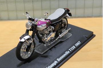 Afbeelding van Triumph T120 Bonneville  1967 1:24 rz/wt