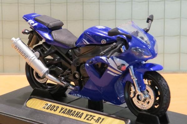 Picture of Yamaha YZF-R1 1:18 2003