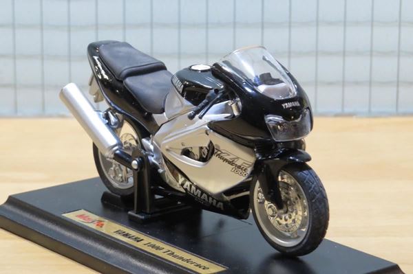 Picture of Yamaha YZF1000R Thunderace 1:18