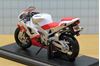 Picture of Yamaha YZF-R1 wit/rood 1:18 Maisto