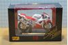 Picture of Yamaha YZF-R1 wit/rood 1:18 Maisto