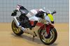 Picture of Yamaha YZF-R1 1:12 white