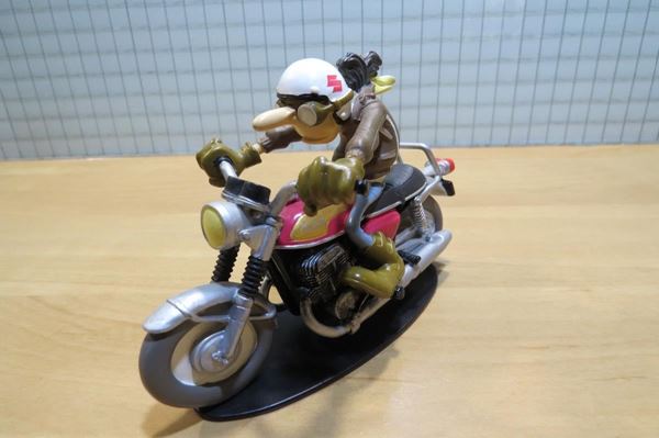 Picture of Joe Bar Nestor Lapoinier Suzuki T500 1:18 breuk