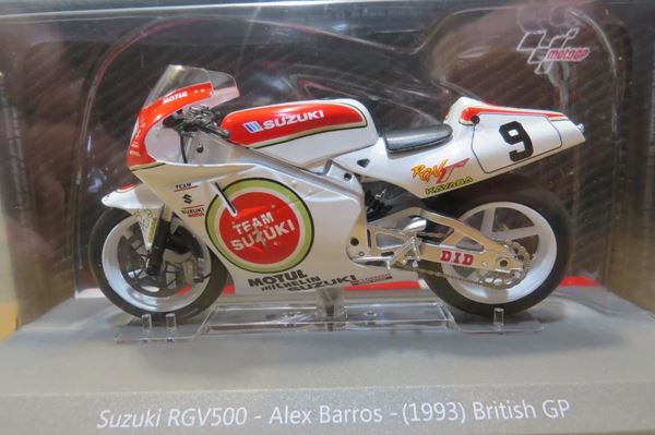 Picture of Alex Barros Suzuki RGV500 1993 1:18 diecast