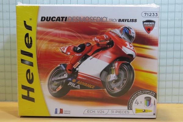 Picture of Bouwdoos Troy Bayliss Ducati Desmosedici 1:24 Heller 50926