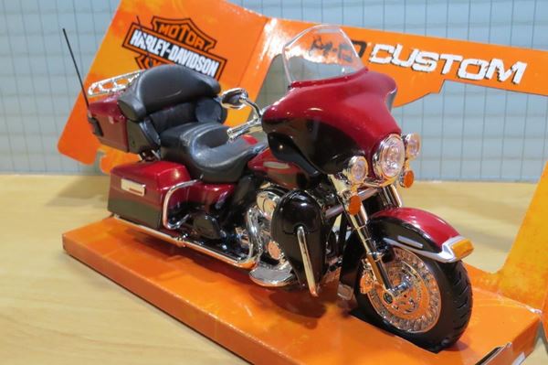 Picture of Harley Davidson FLHTK electra glide 1:12 32323