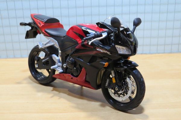 Picture of Honda CBR600RR rd/blk 1:12 07117