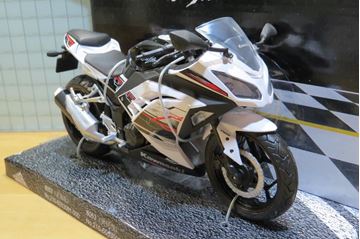 Afbeelding van Kawasaki Ninja black/white 1:12 605301