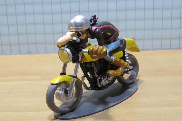 Picture of Joe Bar Raymond des Mono Ducati 350 Desmo 1:18 breuk