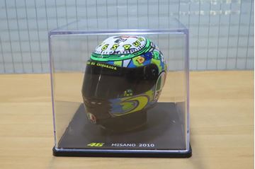 Afbeelding van Valentino Rossi AGV helmet 2010 Misano 1:5