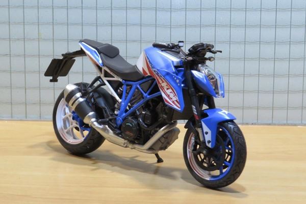 Picture of KTM 1290 Super Duke R Patriot 1:12 605102