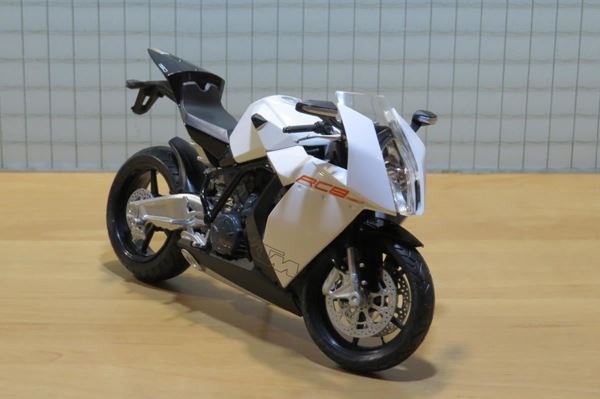 Picture of KTM RC8 white 1:12 600602