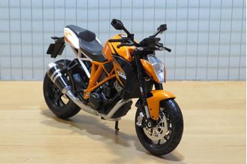 Afbeelding van KTM 1290 Super Duke R 1:12 31101