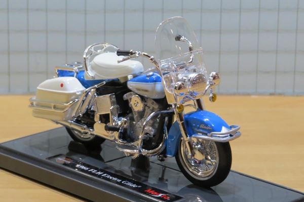 Picture of Harley Davidson FLH Electra Glide 1966 1:18 (138)