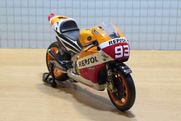 Picture of Marc Marquez Honda RC213V 2014 1:12 57663