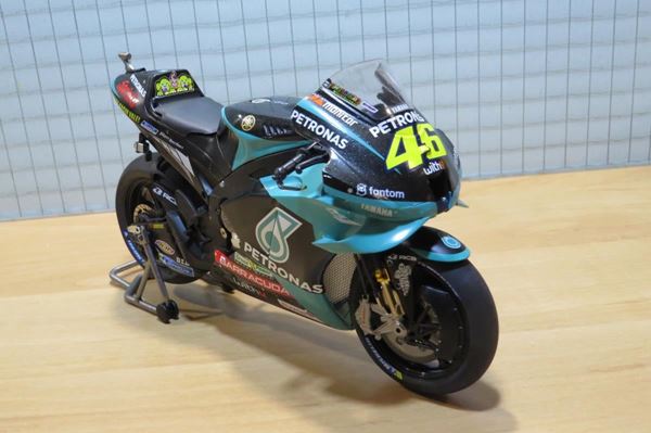 Picture of Valentino Rossi Petronas Yamaha YZR-M1 2021 1:12