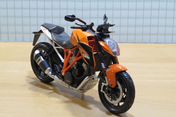 Picture of KTM 1290 Super Duke R 1:12 57653