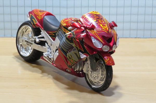 Picture of Kawasaki ZZR1400 Roaring 1:12