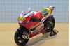 Picture of Valentino Rossi Ducati Desmosedici 2011 1:12 57063