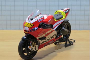 Afbeelding van Valentino Rossi Ducati Desmosedici 2011 1:12 57063