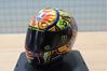 Picture of Valentino Rossi AGV helmet 2009 1:5