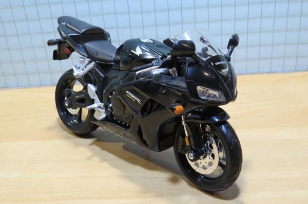 Picture of Honda CBR1000RR Fireblade 1:12 los