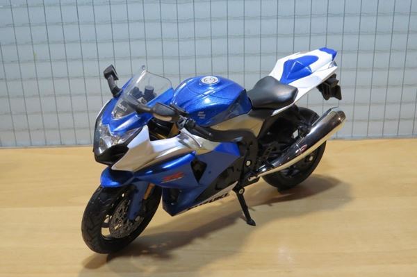 Picture of Suzuki GSX-R1000 blue/wht. 1:12 los