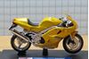 Picture of Triumph Daytona 955i 1:18 goud